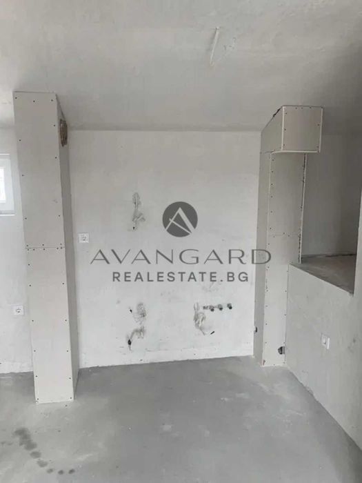 оф.17544 Двустаен Кючук Париж