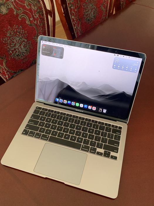 MacBook Air M1 8/256