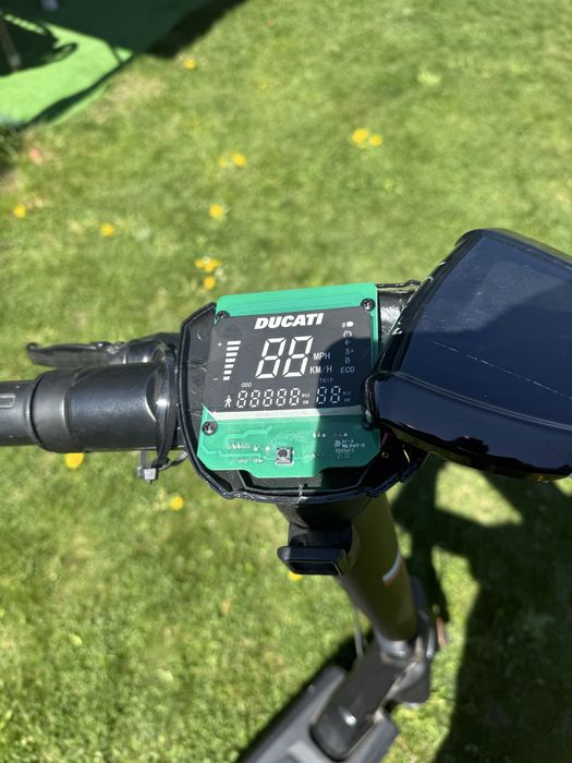 Електрическа Тротинетка Ducati Pro 3