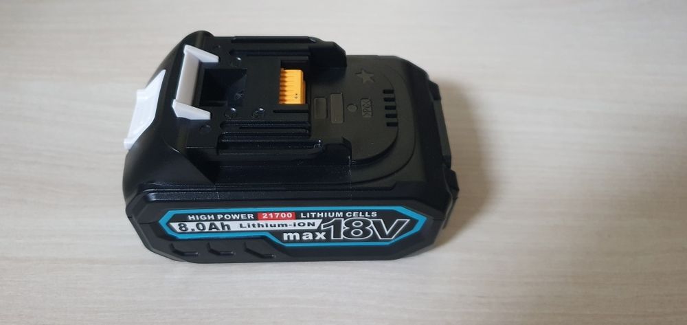 Vand si Repar Acumulatori Compatibili Hilti Makita Dewalt Bosch 18v