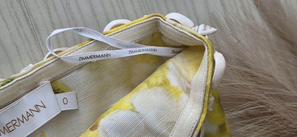 Zimmermann
Wonderland shell gown
Wonderland shell gown
Wonderland shell gownZimmermann
Wonderland shell gown