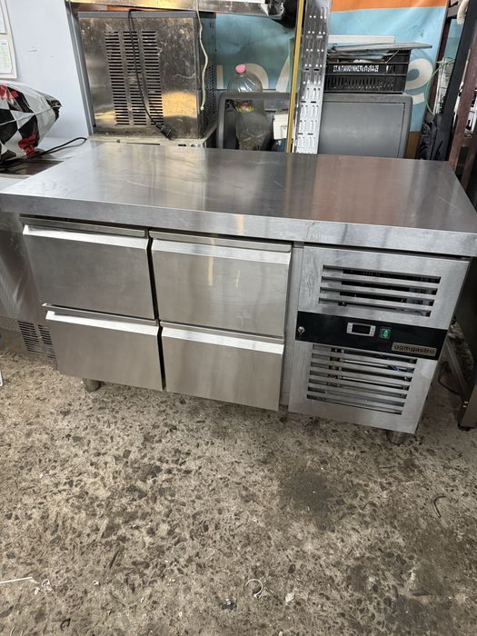 Хладилна маса  плюсова