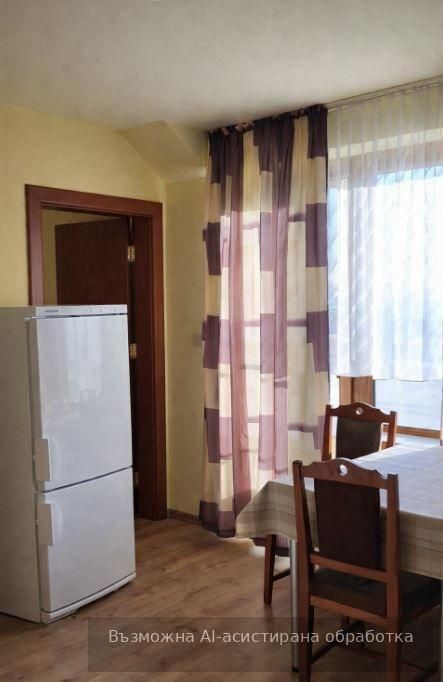 Дава се под наем Двустаен апартамент в к.к. Св.Св. Константин и Елена - 50 кв.м за 398.82 € - Снимка #1