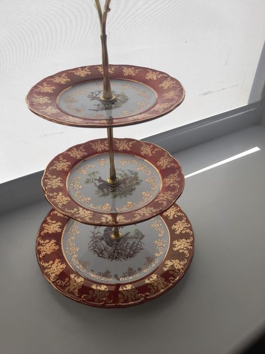 Продается ваза трехярусная