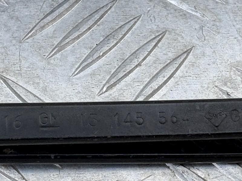 Set brate stergatoare parbriz Opel Zafira B Facelift