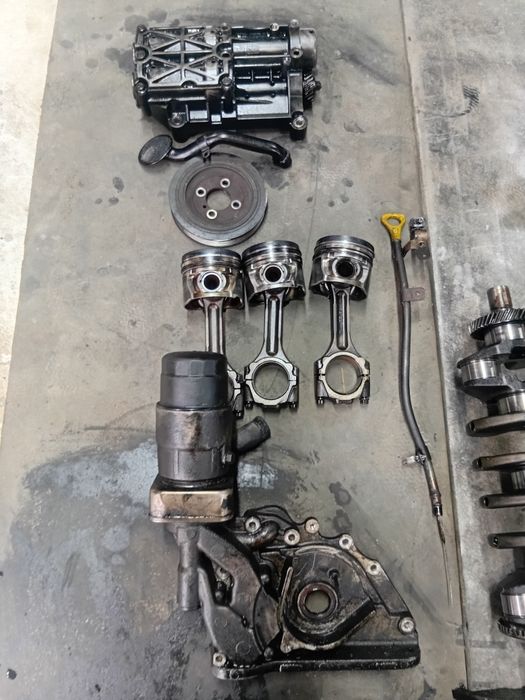 Piese hyundai santa fe/kia motor 2.2 155cp. Bloc motor cutie manuala/arbore(vibrochen)/piston/pompa ulei/joja/baie de ulei/carcasa filtru ulei