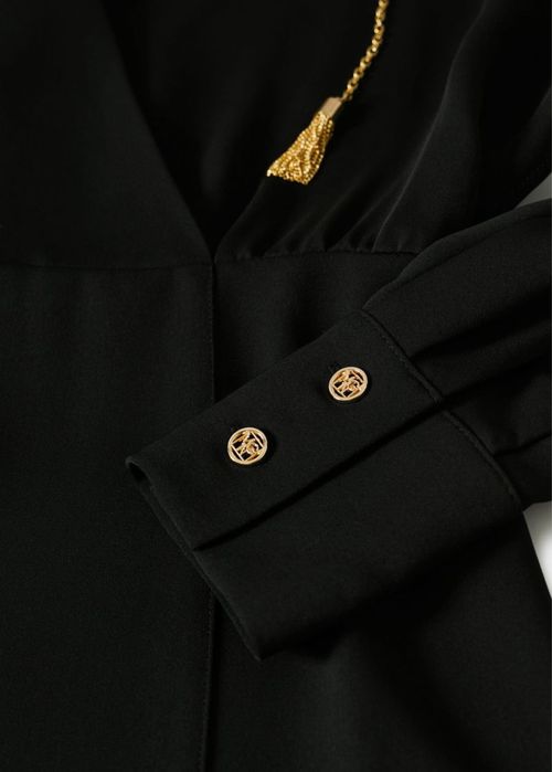 Черна рокля Mango с цепка