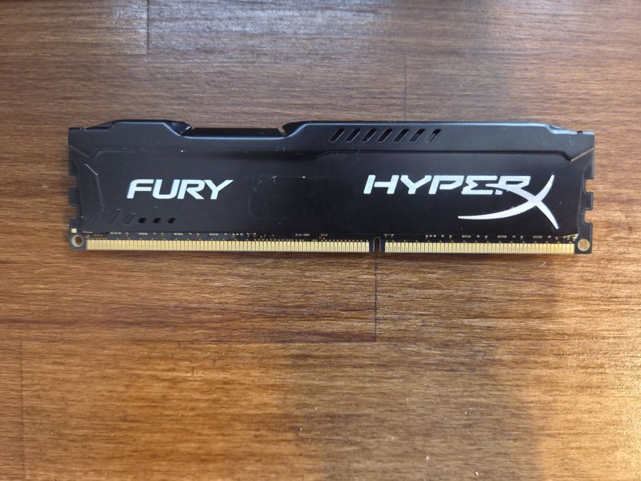 Memorie RAM Kingston HyperX Fury Black 8GB DDR3 1866MHz CL10