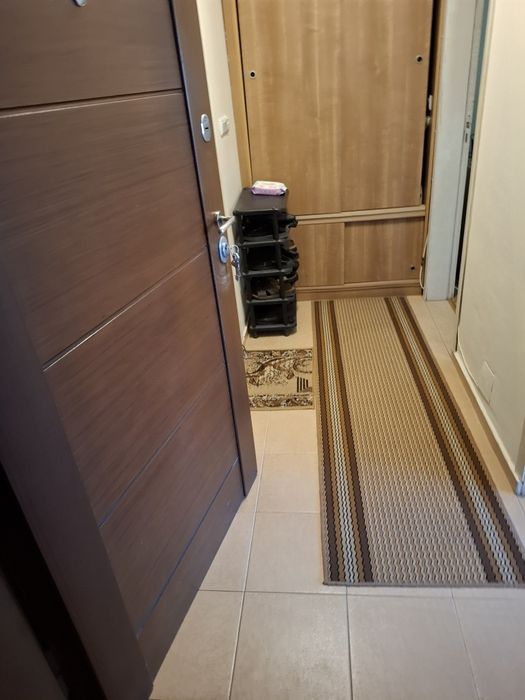 Давам под наем тристаен в кв.Студ.град дългосрочно