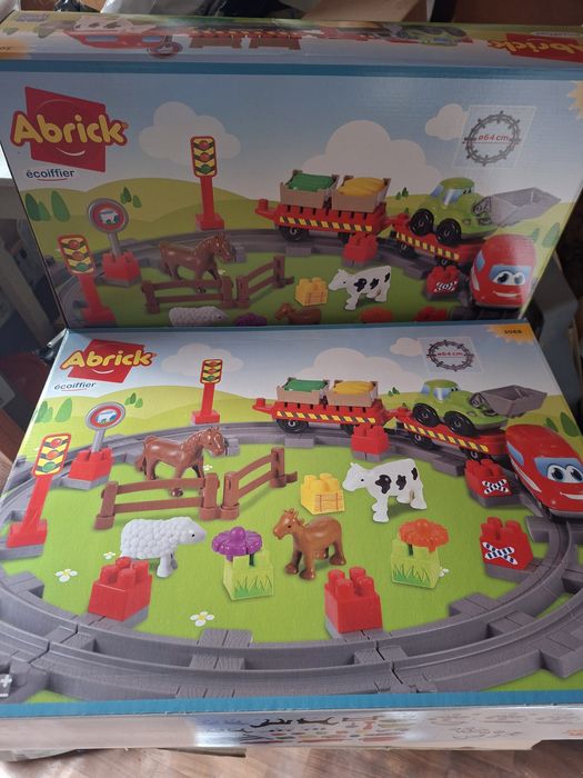 Jucarii cuburi Abrick Franta, noi la cutie