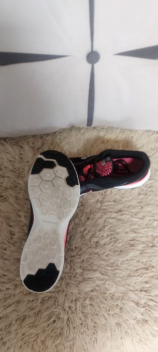Почти нови обувки Зара и маратонки Адидас , Найк41 номер