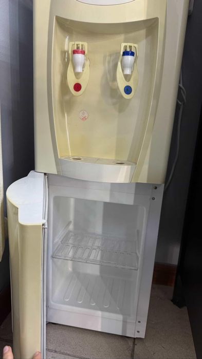 Кулер для воды куллер