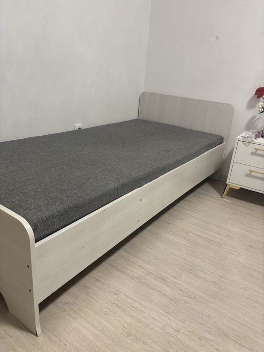 кровать деревянная односпальная