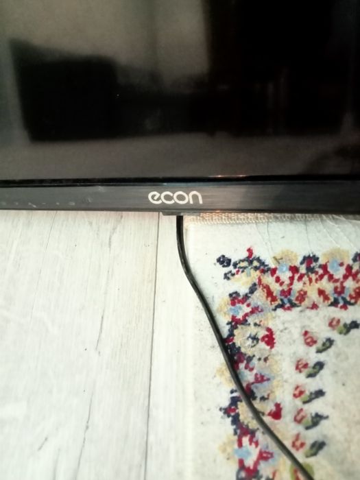 Продам телевизор Смарт диагональ 81