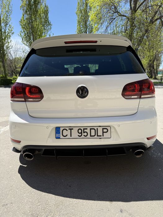 VOLKSWAGEN Golf 2010 — imagine 4