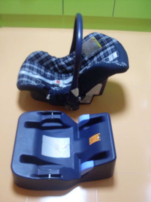 Бебешки стол за автомобил- "чист".