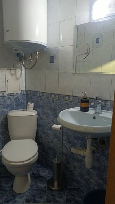 Дава се под наем Двустаен апартамент в Бургас, Славейков - 50 кв.м за 408 € - Снимка #4