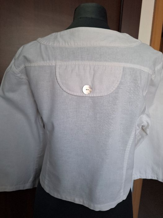 Бяло ленено сако