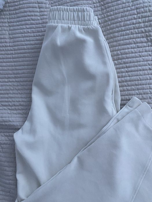 Бял панталон Zara – нов, размер XS/S