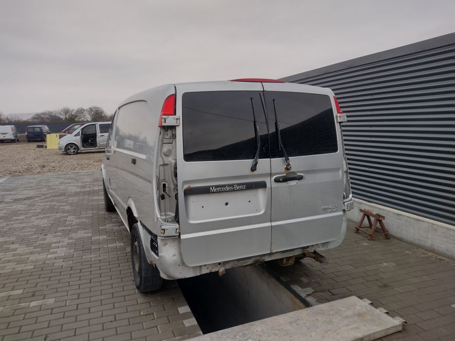 Dezmembrez Mercedes vito (viano)4×4 euro5