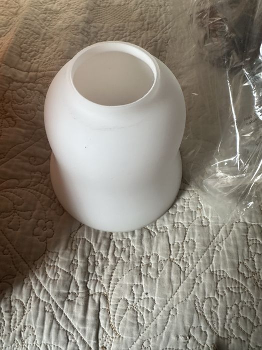 Продам люстру новая