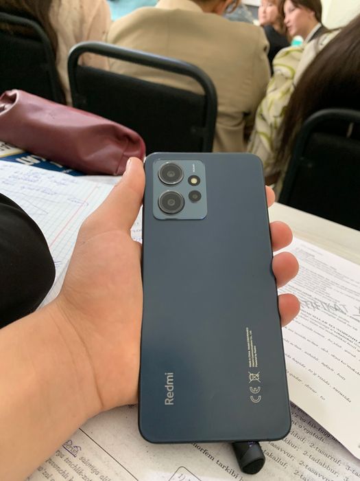 Redmi note 12 Aybi ekrani sal singan. xotirasi 128gb narxi 400ming N