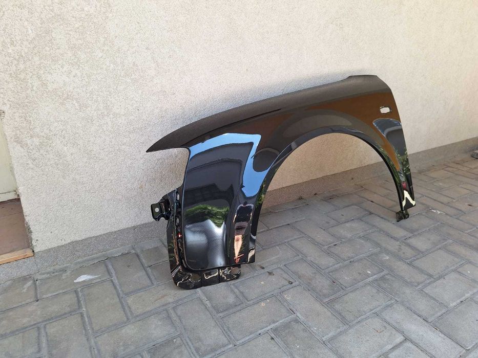 Aripa Fata Stanga Audi A4 B6 An 2000-2004 Vopsita Negru Metalizat