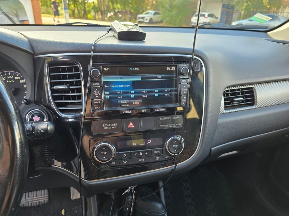 Продам кроссовер Mitsubishi