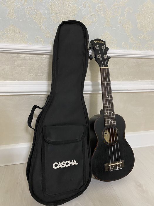 продам укулеле дешево