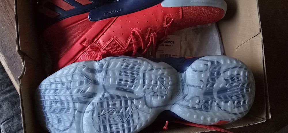 Маратонки Адидас