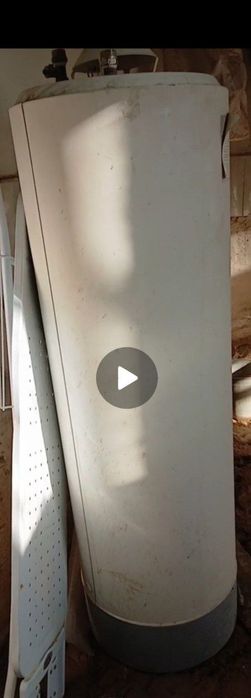 Аристон газовый в рабочем состоянии