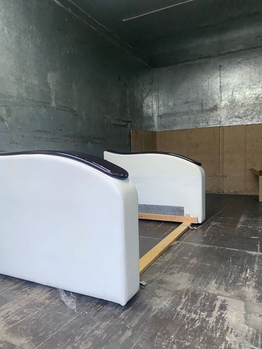 Продам диванчик б/ у недолго.