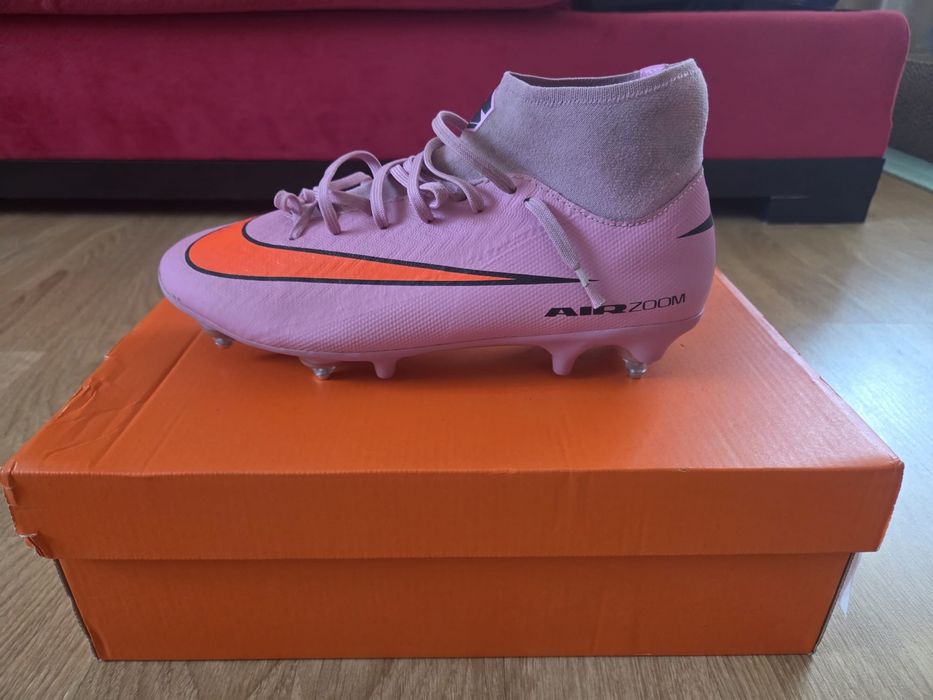 Ghete de fotbal Nike