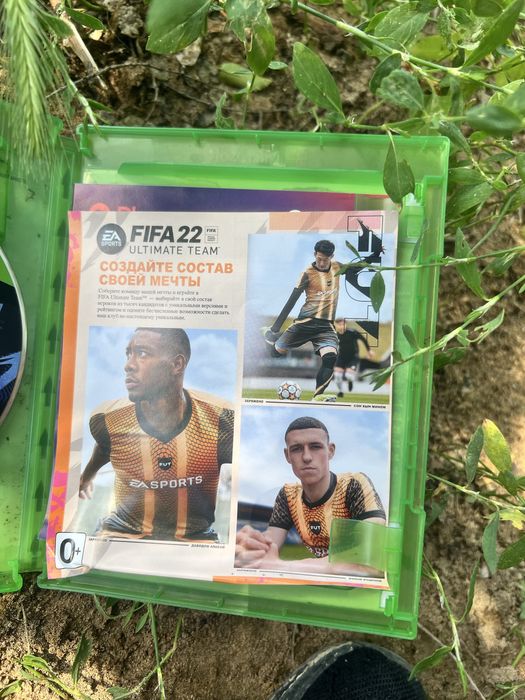 Диск FIFA 22 на xbox one.