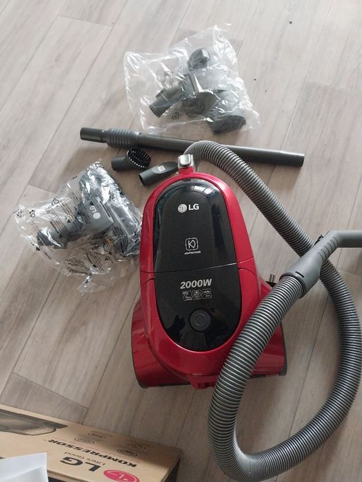 Продам  новый пылесос марки LG