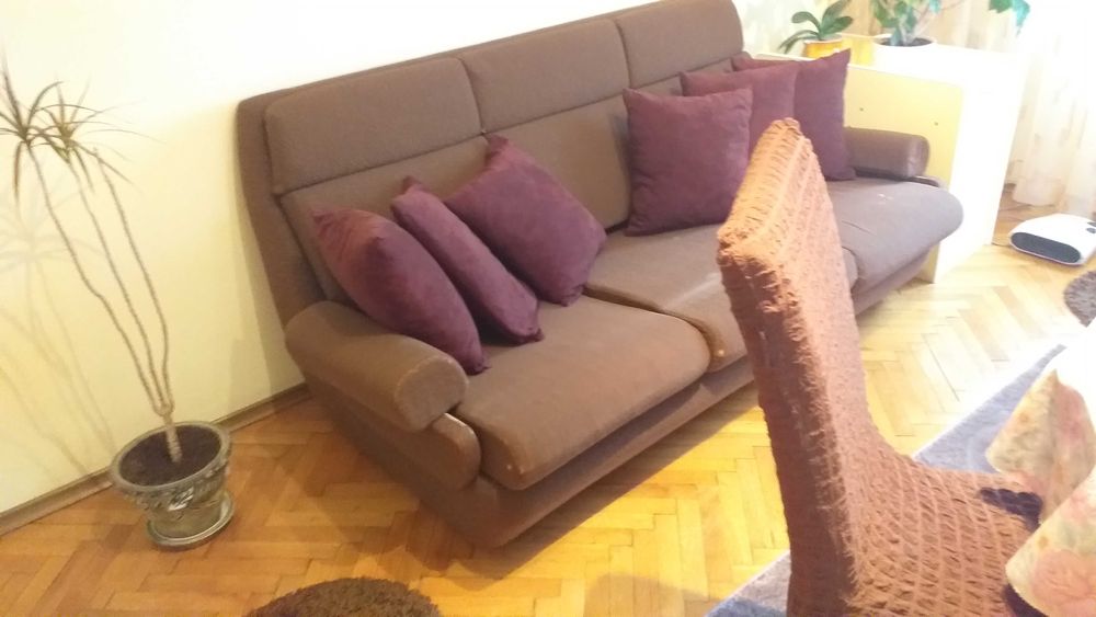 холова маса на три нива-100лв.