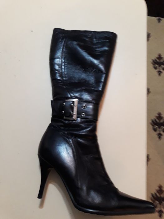 Продаю обувь, которую не ношу.