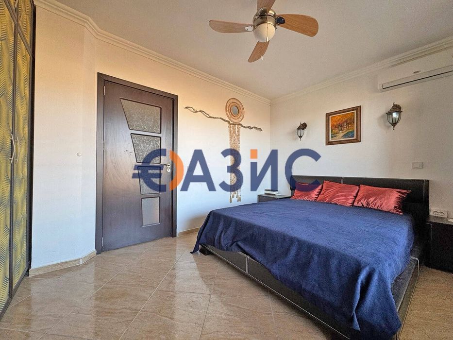 Продава се Двустаен апартамент в Свети Влас - 148 кв.м за 431 €/кв.м - Снимка #2