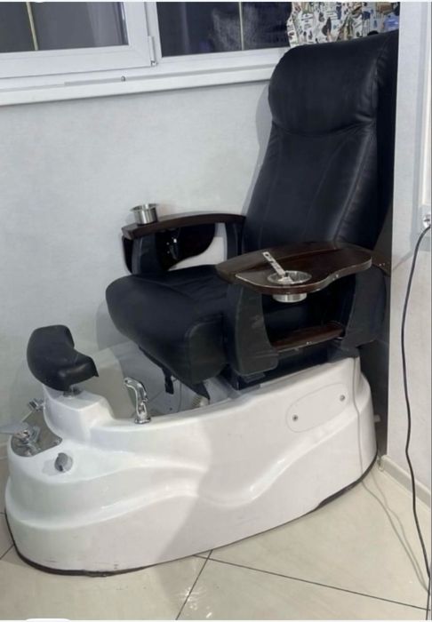 Кресло педикюрное