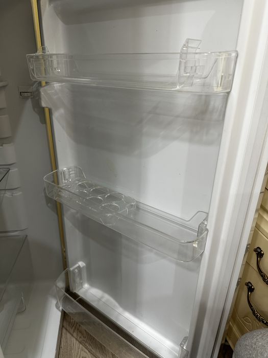 Холодильник AVA ARF-142LN