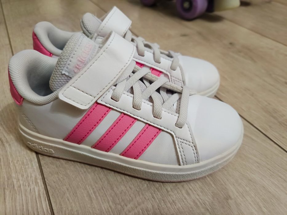 Маратонки adidas