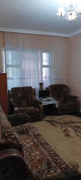 Продажа 3комнатной квартиры Чирчик, Военный городок, с мебелью, дешево