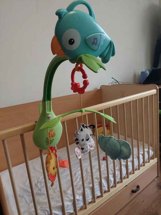 Fisher Price - Музикална въртележка за легло