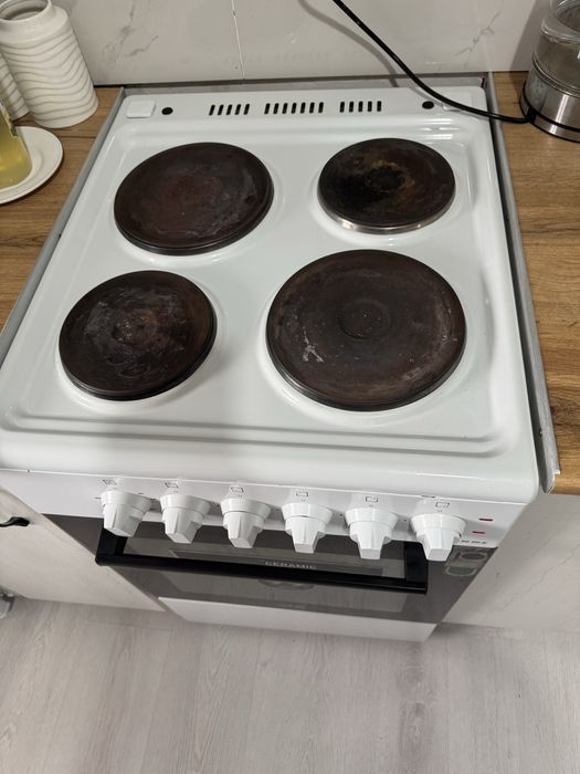 Срочно продаю электроплиту