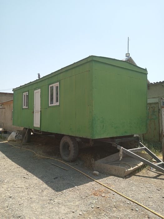 Универсальный вагон на колесах 8×2,7 рахмер.