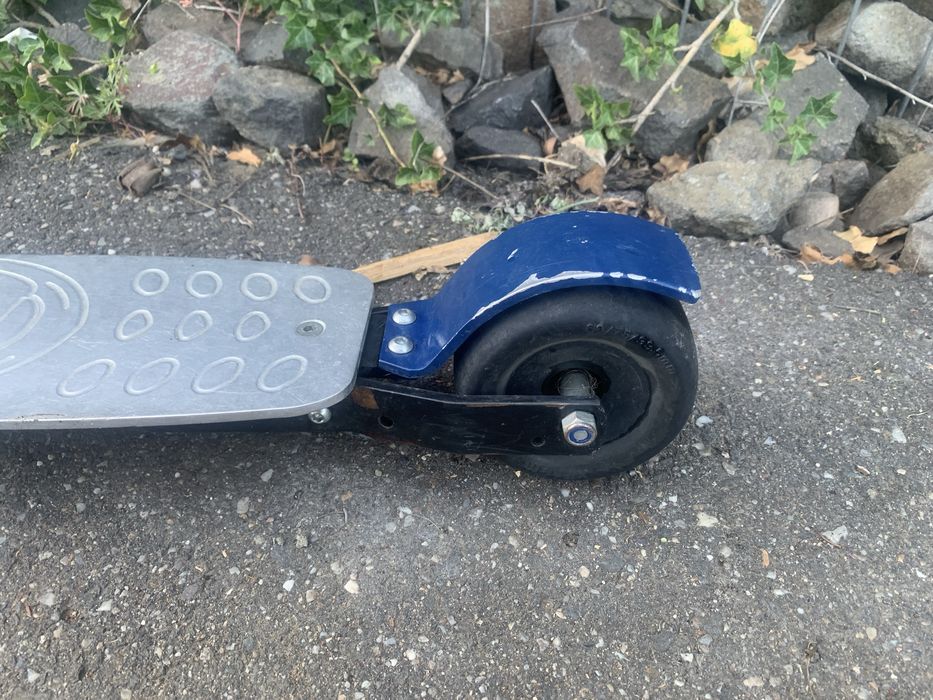 Vând Trotineta Cilo cu 3 Roti (Nokia)