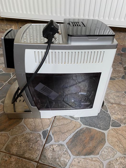 Кафемашина DeLonghi