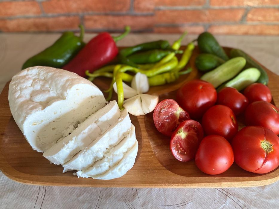 Vând brânză de oaie/capră