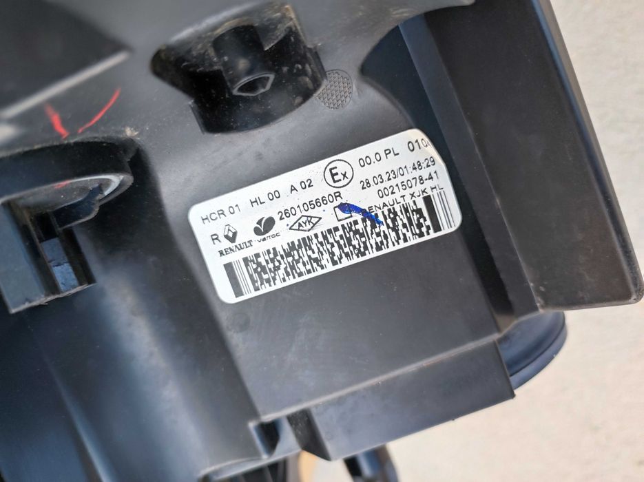 Far stanga dreapta Renault Express