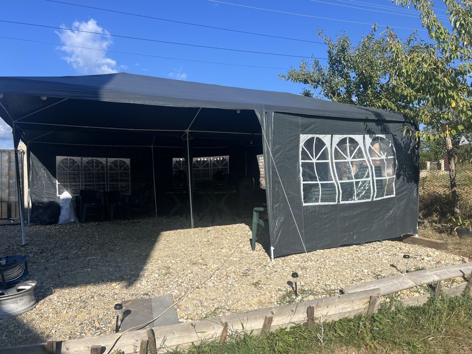 Vand 2 corturi 3 pe 6